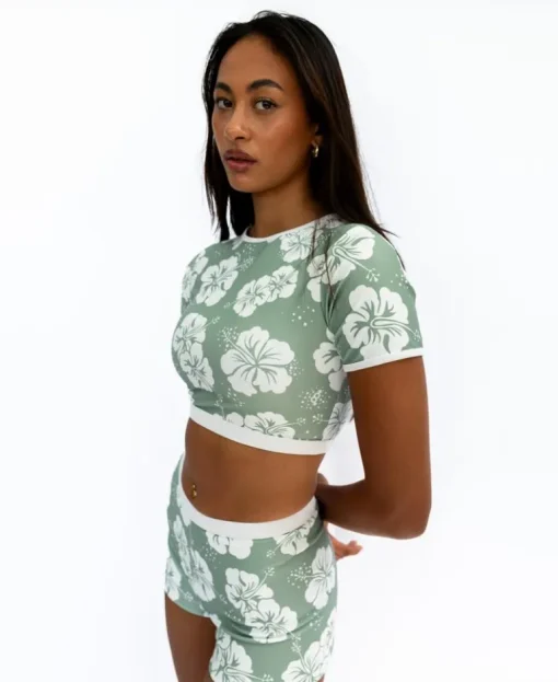 Indie Crop Tee | Hibiscus Moss / Off white