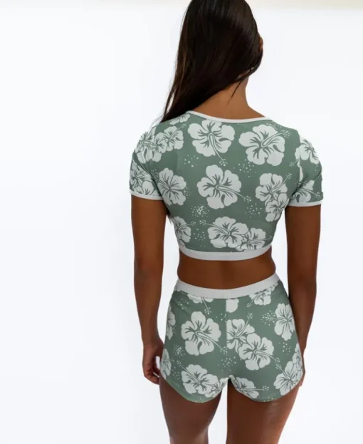 Indie Crop Tee | Hibiscus Moss / Off white