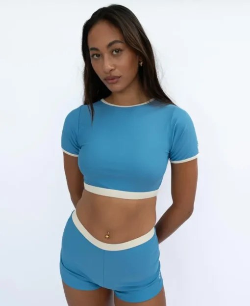 Indie Crop Tee Retro | Azure / Off White